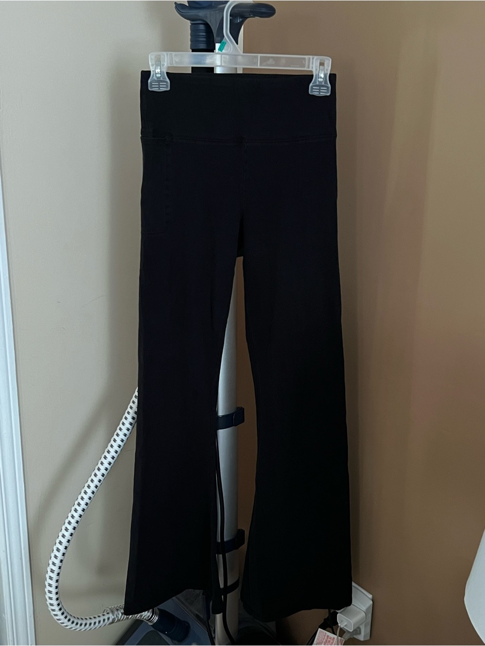 Hollister Black High-Waist Flare Leg Pants With Pockets